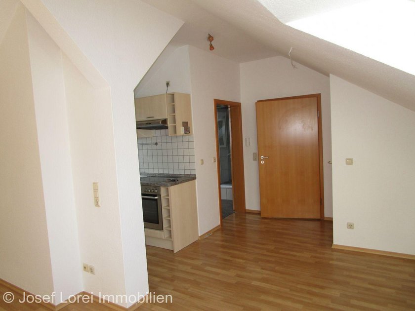 1 Zimmer 40 m² 300 € Kaltmiete Wohnungen in PetersbergMarbach