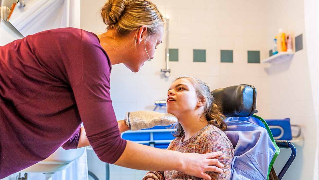 Ausbildung im sozialen Bereich Finde spannende Ausbildungsberufe! Ausbildung im sozialen Bereich Finde spannende Ausbildungsberufe!