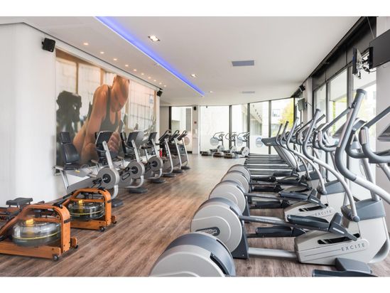 Adam Barner Prosports FZA GmbH