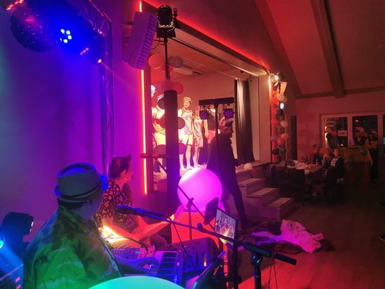 Partyband Rhythm and Heart