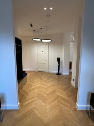 Dr. Nichlos - Plastische Chirurgie Frankfurt