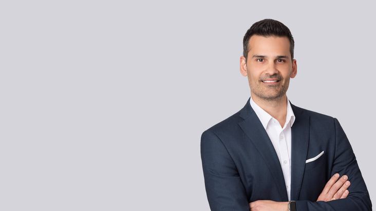 Dr. Nichlos - Plastische Chirurgie Frankfurt