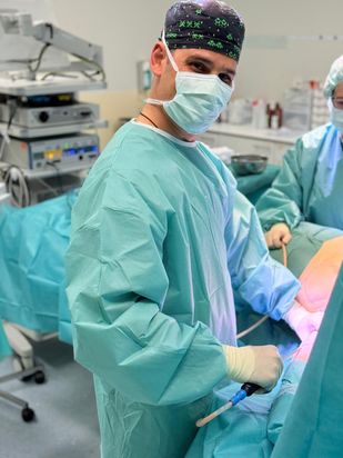 Dr. Nichlos - Plastische Chirurgie Frankfurt