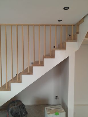 Bau- u. Möbeltischlerei E. Schmitz