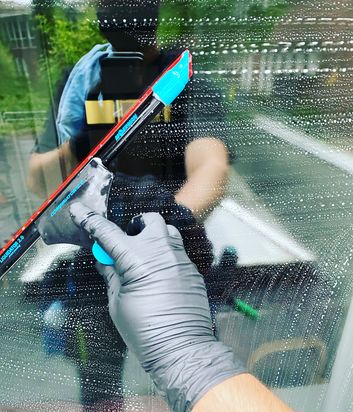 MMJ Glas- und Gebäudereinigung Manuel Seeliger