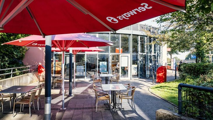 Serways Raststätte Fernthal West