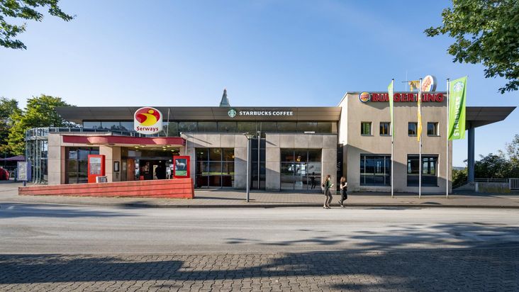 Serways Raststätte Fernthal West