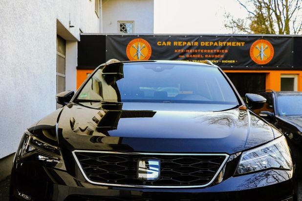 Car Repair Department/ me.Daniel Rausch