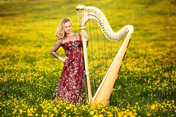 Harfenistin Stephanie Schwarz