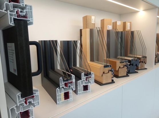 Vogel Glaserei-Fensterbau