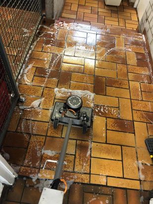 Baden Dienstleistungen | Gebäudereiniger Karlsruhe