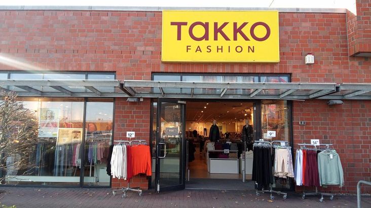TAKKO FASHION