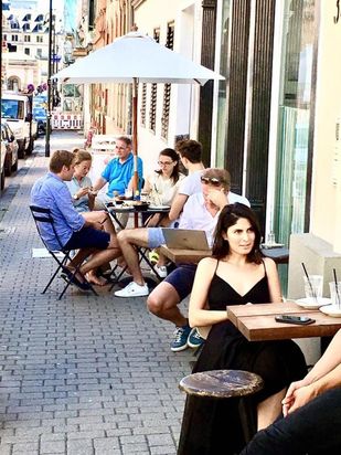 THE FRIDAY Cupping Room