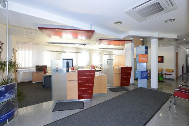 Volksbank Raiffeisenbank Bayern Mitte, Geldautomat