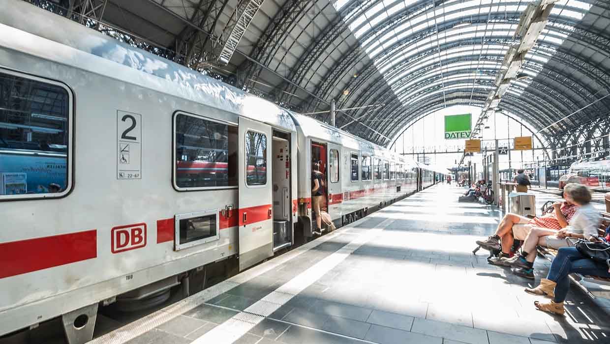Zeugen- und Geschädigtenaufruf - Feuerwerkskörper im Bahnhof Bad Kreuznach auf Person geworfen