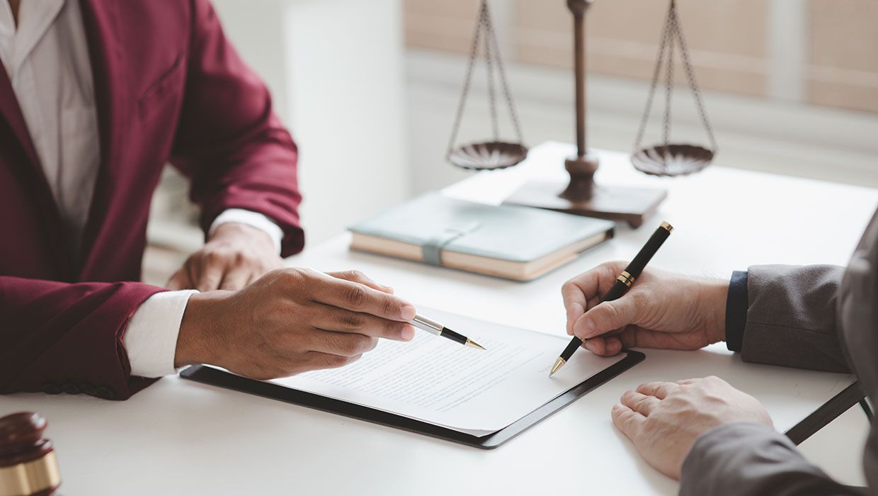 (KA) Karlsruhe - Betrug in sechsstelliger Höhe - Zwei Tatverdächtige in Untersuchungshaft