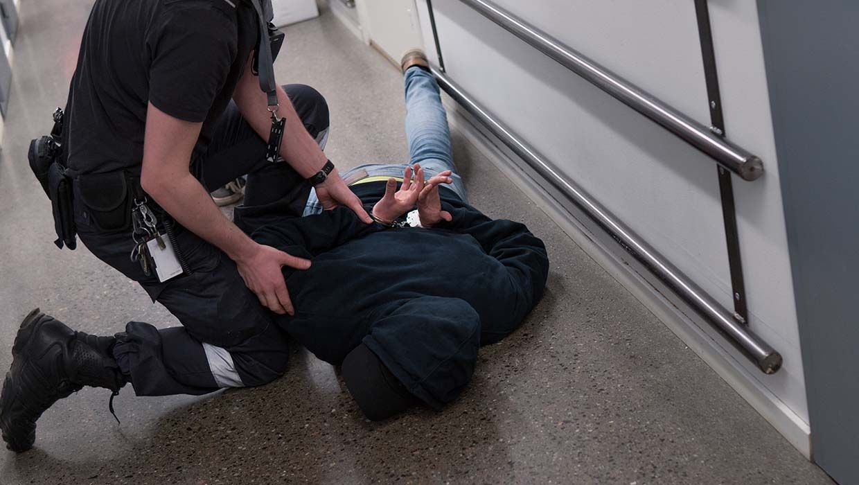 BPOLI DD: Bundespolizei Dresden: Mehrere Festnahmen am Wochenende an Hauptbahnhof und Flughafen