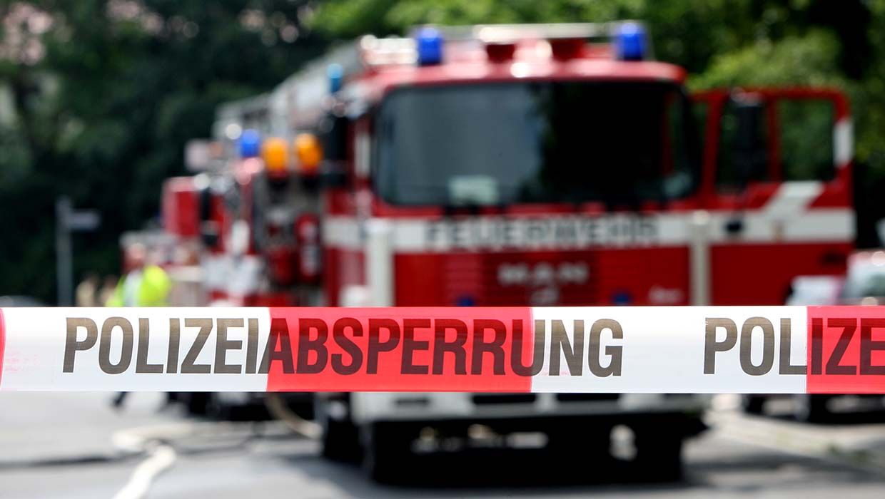 *Erstmeldung*- Haan - A 46 Richtung Düsseldorf - Sattelzug mit Gefahrgut umgekippt - A 46 in beiden Fahrtrichtungen gesperrt