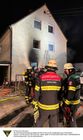 Einsatzkräfte der Feuerwehr München bei einem Brand in der Himmelschlüsselstraße