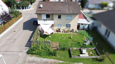 Zweifamilienhaus mit Sonnengarten & Ausbaureserve in Brackenheim-Dürrenzimmern – solide vermietet