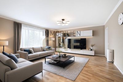 Modernisierte 4-Zimmer-Wohnung mit Balkon, Garten + zusätzlichem Dachgeschoss 82m² zur individuellen Ausbaureserve!