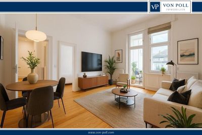 Erstbezug nach Sanierung - Charmante Altbauwohnung mit drei Zimmern, Wintergarten, Balkon und Aufzug