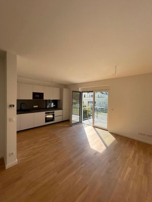 Exklusive 3-Zimmer-Neubauwohnung mit zwei Balkonen, hochwertiger Ausstattung und Seeblick