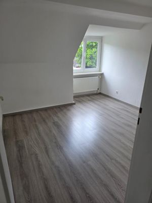 Helle 2,5 Raum im sehr ruhigen und schönen Umfeld