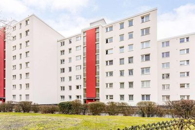 Vermietete 2-Zimmer-Wohnung im Erbbaurecht in Marienfelde