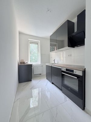 Helle und moderne 2 Zi. Whg/ 47Qm/ Küche/ Keller