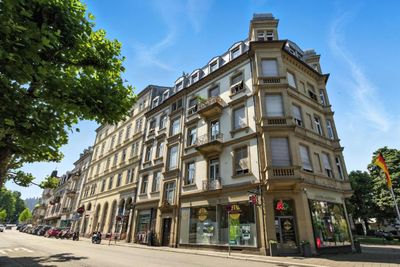 Charmante Altbauwohnung zum Träumen in bester Lage!