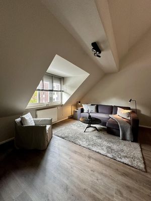 Exklusive möblierte 2 - Zimmer Wohnung über zwei Ebenen - von Privat!