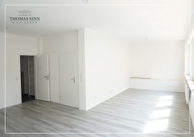 GEWERBE - Modernisierte Büroeinheit im 1.OG in zentraler Lage