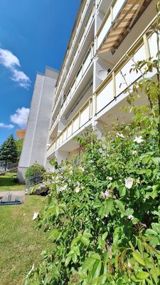 Zweiraumapartment im 1. Obergeschoss und Dusche!