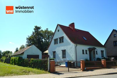 Freistehendes Einfamilienhaus in Seelow mit großem Grundstück und Garage