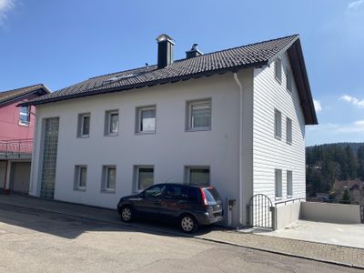 Gepflegtes 4-Familienhaus + PV-Anlage in sonniger Lage von Schonach