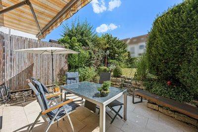 Attraktives Reiheneckhaus mit 2 Garagenstellplätzen