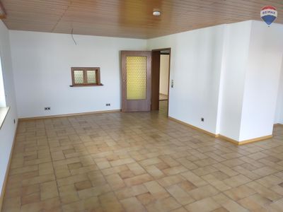 Großzügige 3-Zimmer-Wohnung in Rheinfelden-Karsau mit Balkon, neuer Küche und Carport