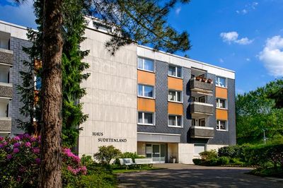 **Senioren mit WBS** 2-Zimmer-Wohnung in Solingen Mitte mit Balkon und Laminatboden