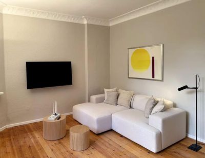 Frisch renovierte 3-Zimmer-Wohnung mit hochwertiger Möblierung in Bestlage