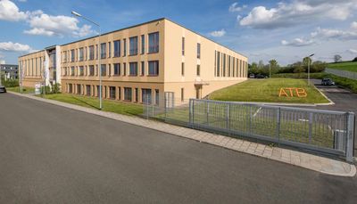 Attraktive Büroräume in Hof/Haidt zur Anmietung (ca. 200 m²) - Mitbenutzung von Teeküche & Besprechungsraum