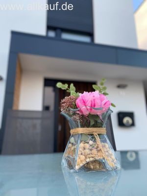 ***Modernes Familienhaus in Weinstadt-Endersbach von PRIVAT***