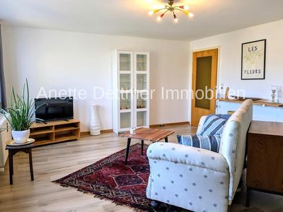 Komplett renoviert: möblierte und ausgestattete Wohnung