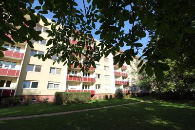 * Familienwohnung * Dichterviertel * 01.11.25 *