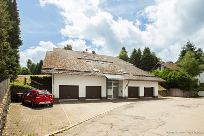 Charmante 2-Zimmer-Wohnung mit Terrasse und Garage in Altglashütten – sofort bezugsfrei