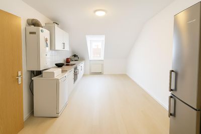 Helle 2-Zimmer-Dachgeschosswohnung - Erstbezug nach Renovierung