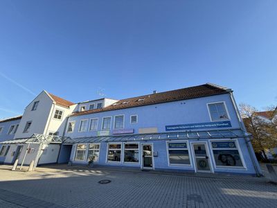 Wohnen und Arbeiten - Große Wohnung mit separatem Büro oder Gästeapartment in Nittendorf!