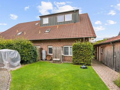 Mehrfamilienhaus / Mehrgenerationshaus mit insgesamt 4 Wohneinheiten mit viel Potential