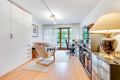 AIGNER - Charmante 1-Zimmer-Wohnung mit sonnigem Balkon