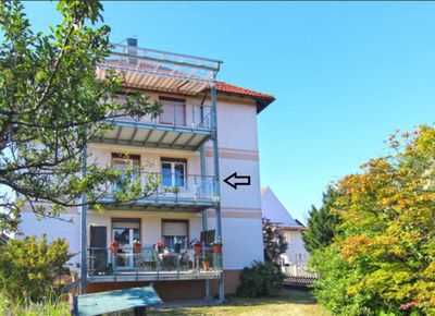 Helle, zentrale 4 Zimmer Wohnung mit großem Balkon+Garten